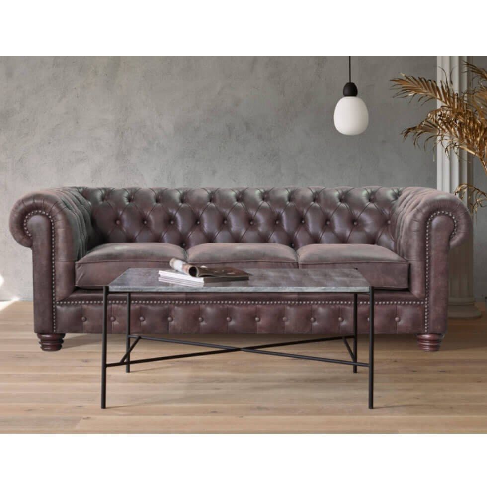 Sofá clásico capitoné CHESTER en piel ambiente sofa clasico chester tapizado capitone salon despacho