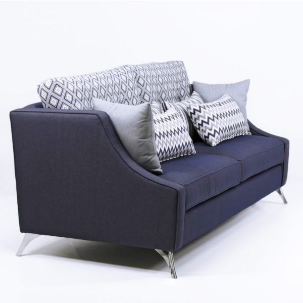 detalle brazo sofa moderno curve patas metalicas tapizado