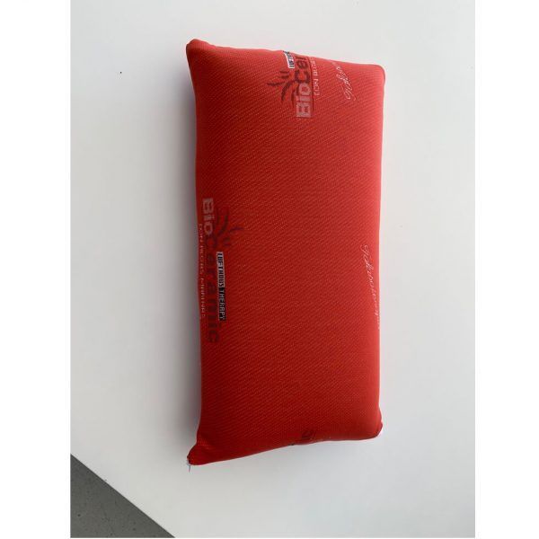 Almohada viscoelástica con carbono orleans dormitorio