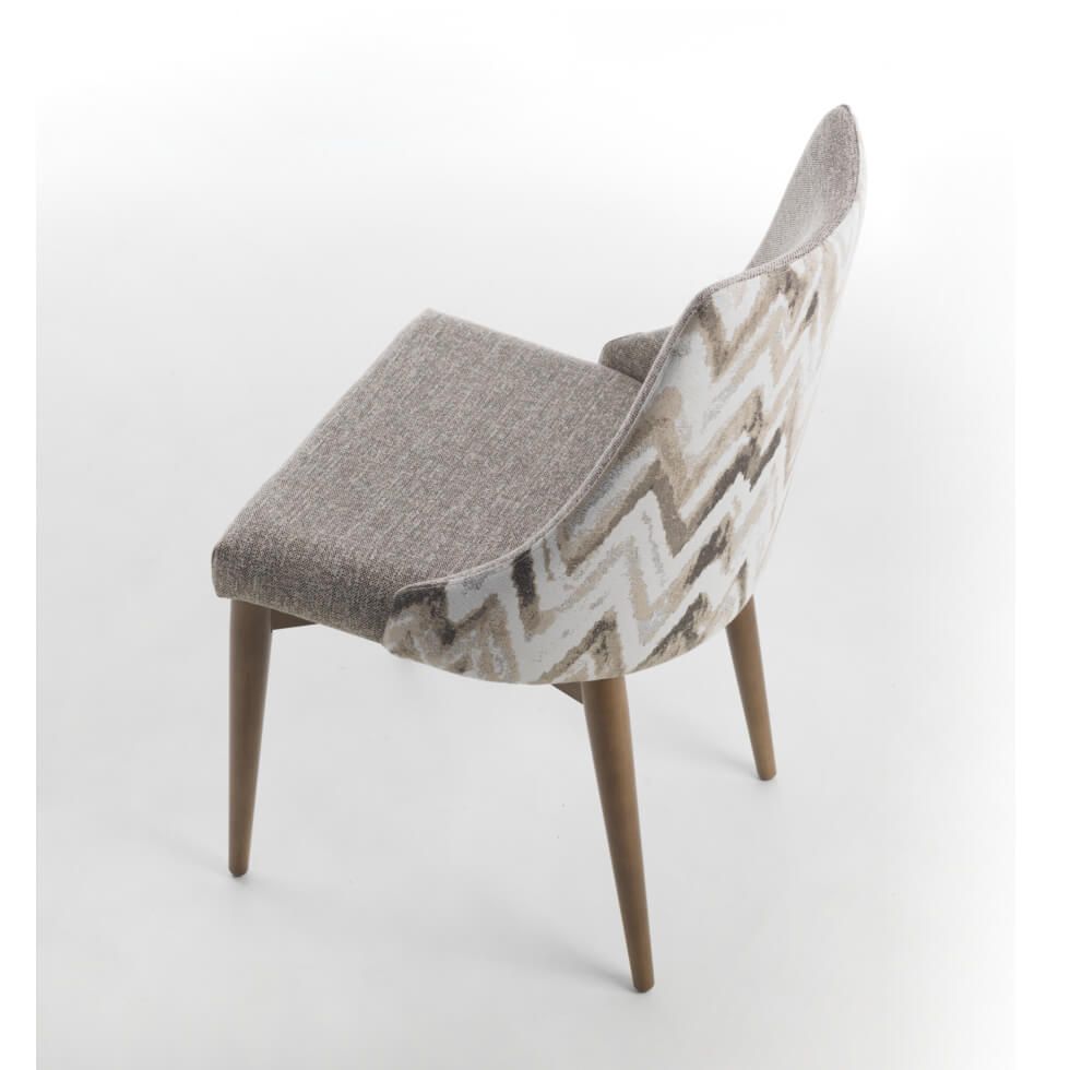 Silla tapizada JANIS y patas en madera Silla moderna JANIS tapizada y patas en madera
