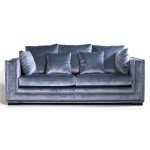 Sofa TRUMAN salon clasico tapizado tachuelas y patas madera