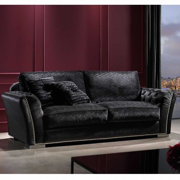 Sofa clasico GELEN capitone detalle tachuelas frente