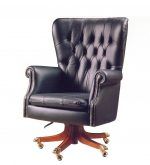 Sillon despacho clasico TUCAN giratorio patas madera con ruedas capitone