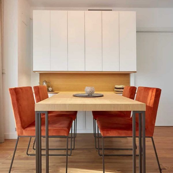mesa comedor extensible moderna kosmo patas acero tapa chapa natural