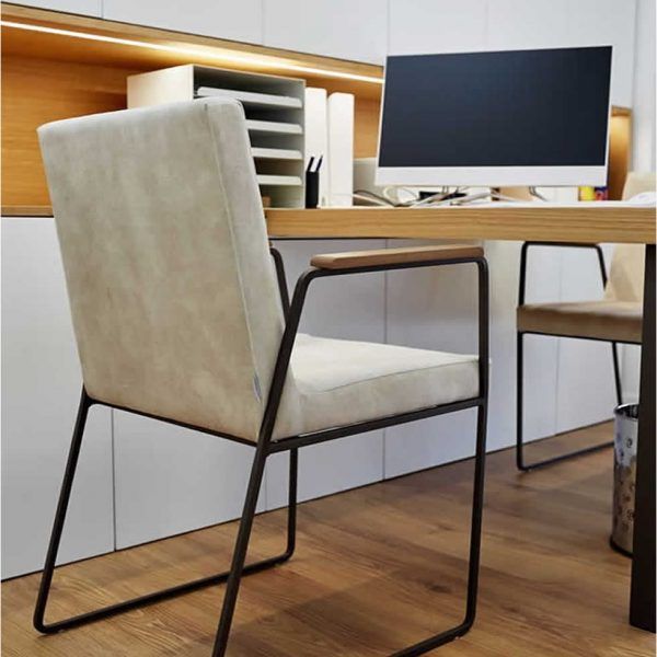 sillon moderno estructura acero y tapizado despacho