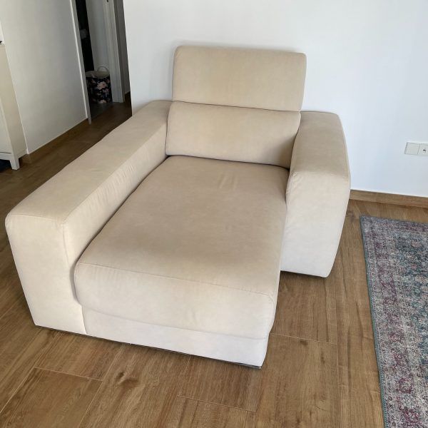 Chaiselongue moderno con brazos